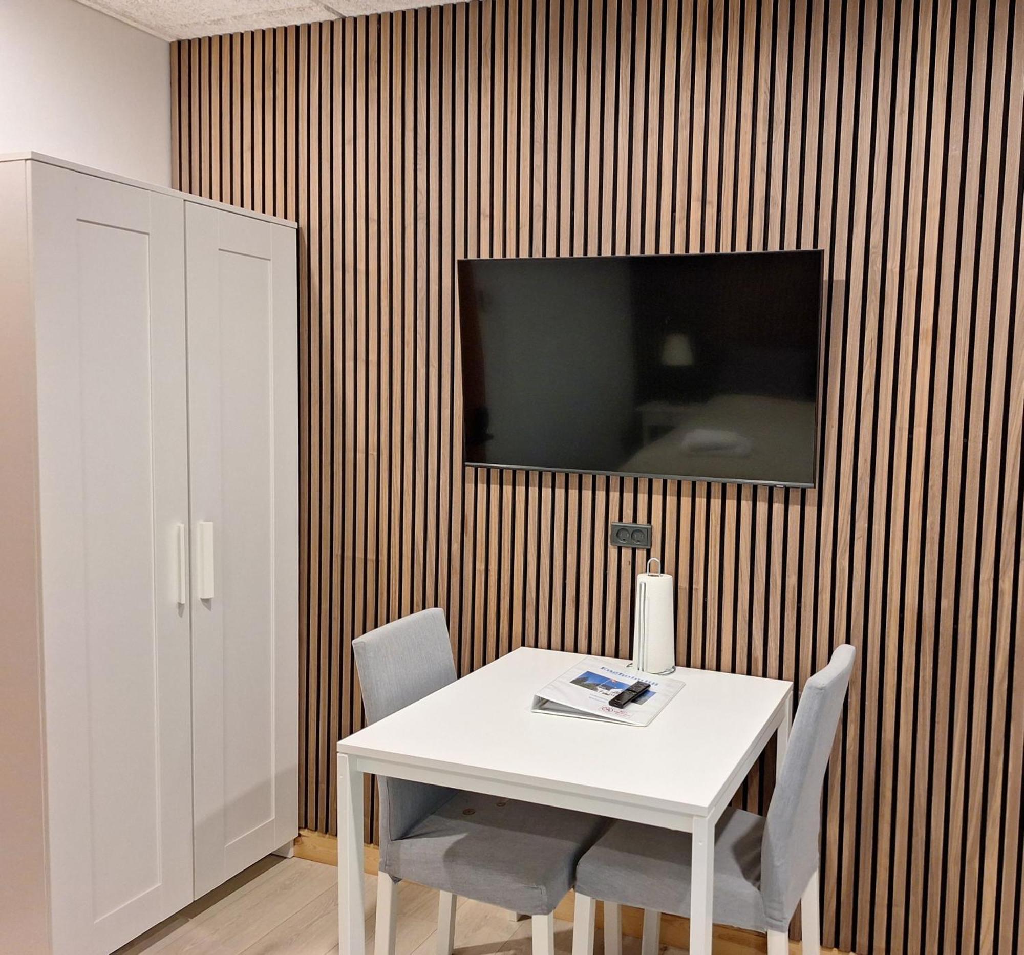 Bed and Breakfast Engholmbb Odense Exterior foto